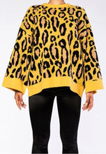 Load image into Gallery viewer, Cheetah Oversized Sweater〡Top
